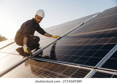 SUNDIOR Solar Installation Crews